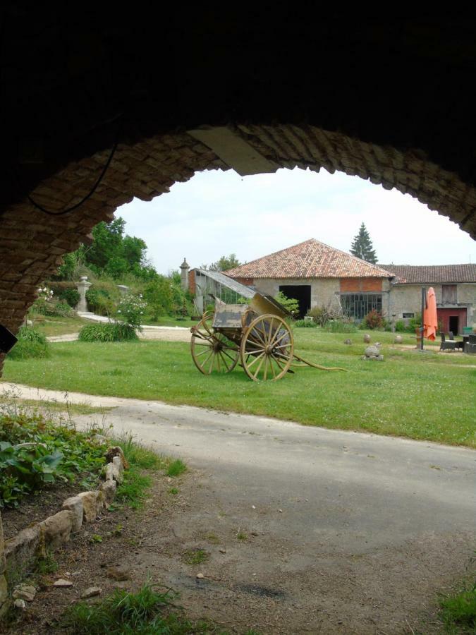 Eco Logis De Chantegrolle Champagne-Mouton Luaran gambar